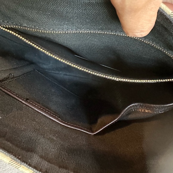 BURBERRY CROSSBODY ITALY MADE UNISEX 🌟AUTHENTIC 🌟 - Picture 7 of 12